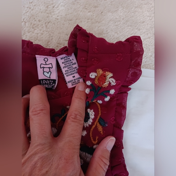 Love On A Hanger ~ Pink Embroidered Swiss Dot Ruffle Peplum Tank Top | M - Picture 6 of 9